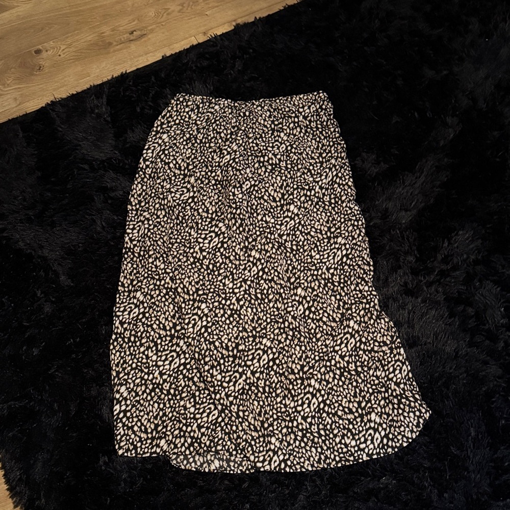 Chic Asymmetrical Leopard Print Skirt